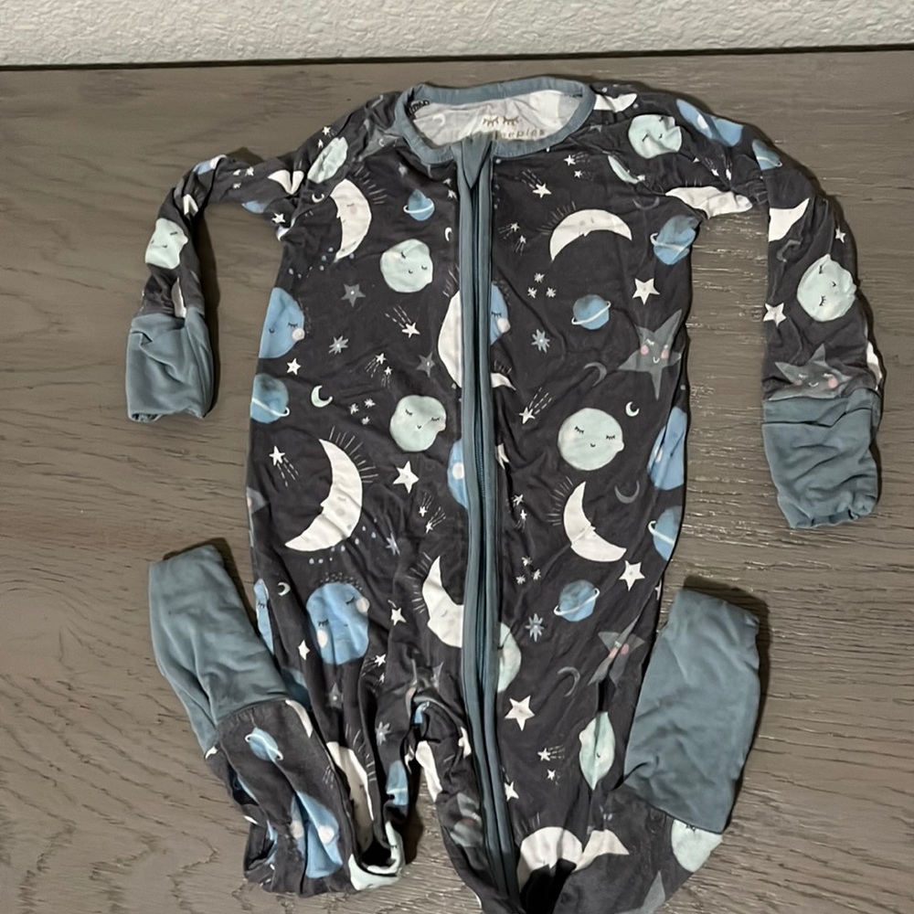 Little Sleepies zippy “To The Moon And Back” print